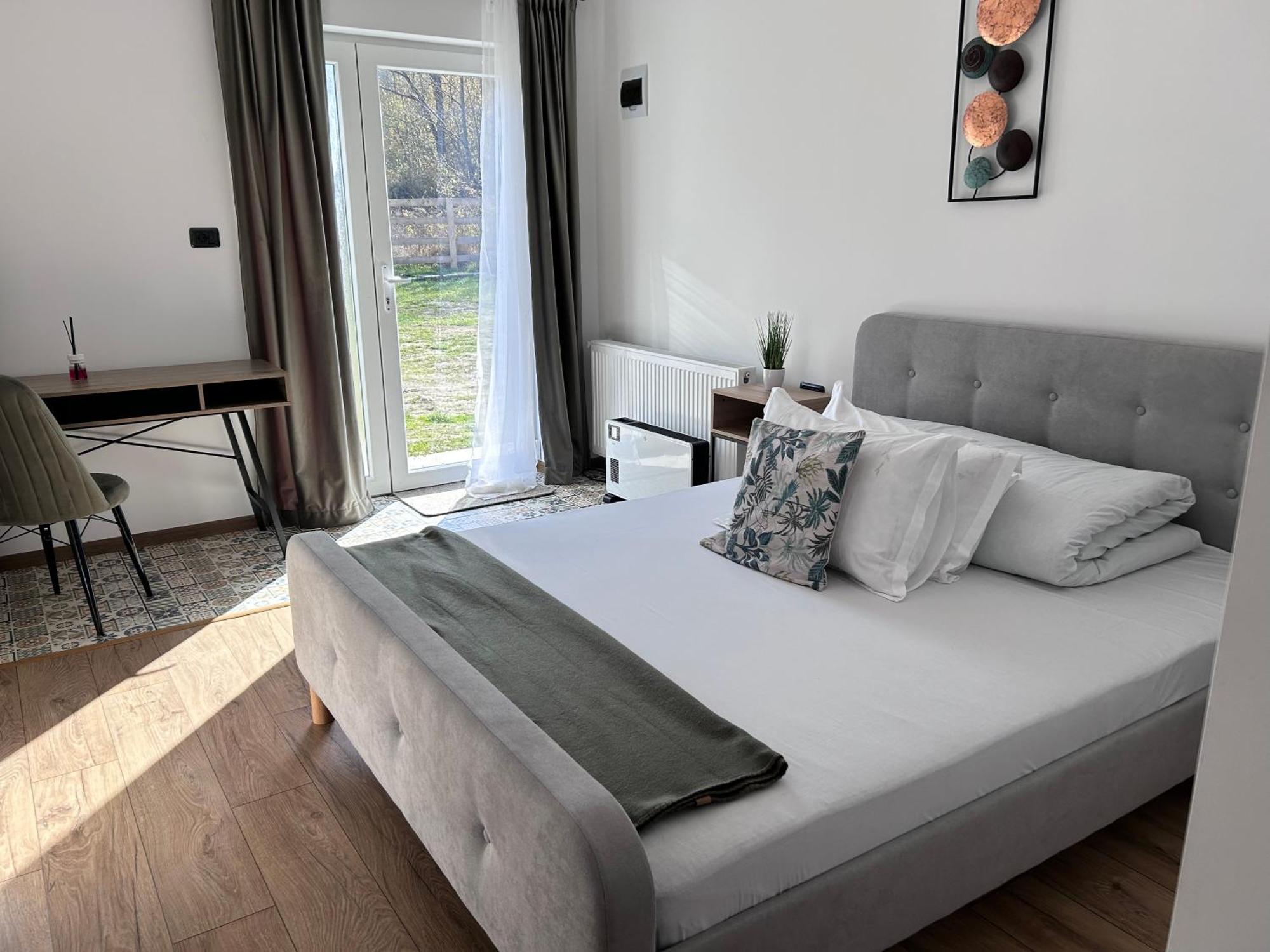 Casa Irinei Hotel Almafatelep Kültér fotó