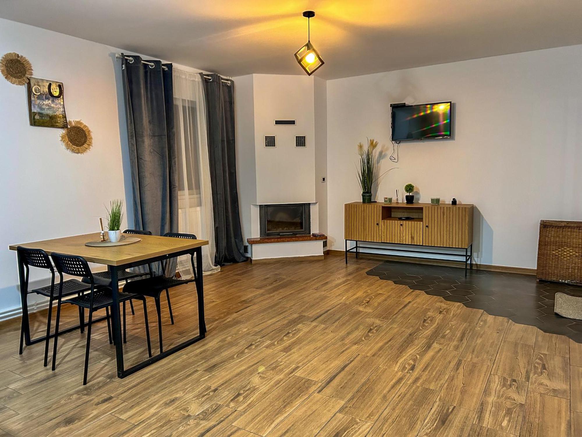 Casa Irinei Hotel Almafatelep Kültér fotó